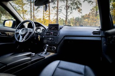 MERCEDES BENZ C320