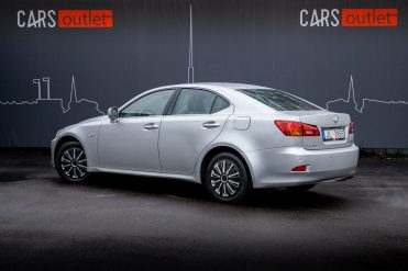 LEXUS IS 220