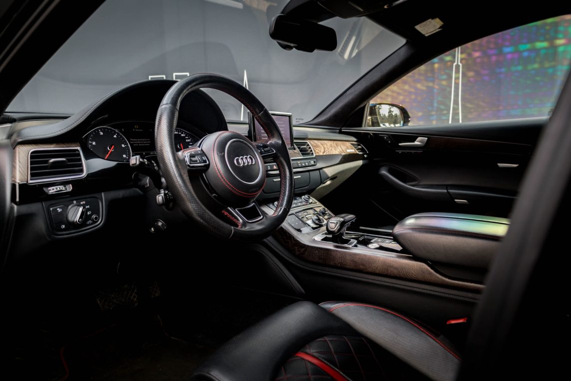 AUDI A8