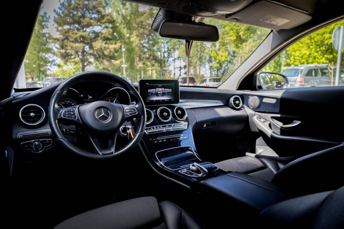 MERCEDES BENZ C200 BLUETEC