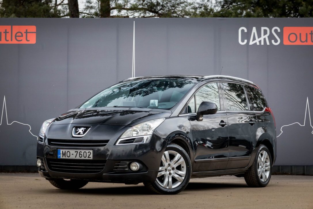 PEUGEOT 5008