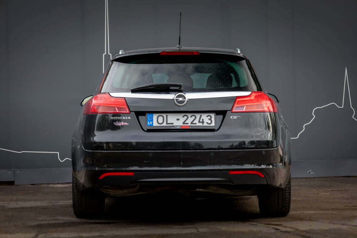 OPEL INSIGNIA SPORTS TOURER