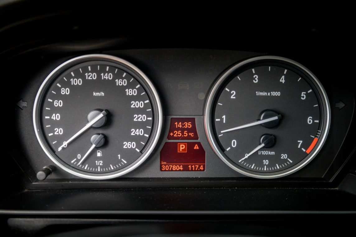 BMW 523