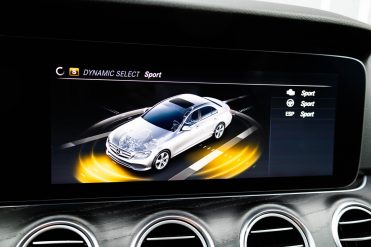 MERCEDES BENZ E200 D