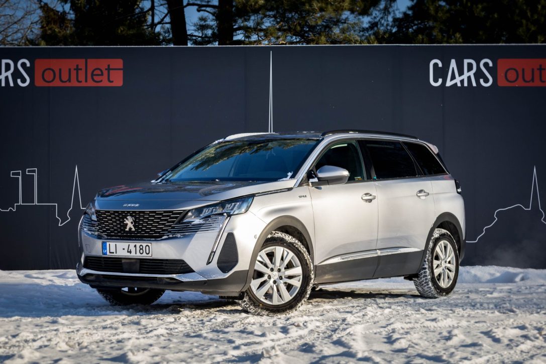 PEUGEOT 5008
