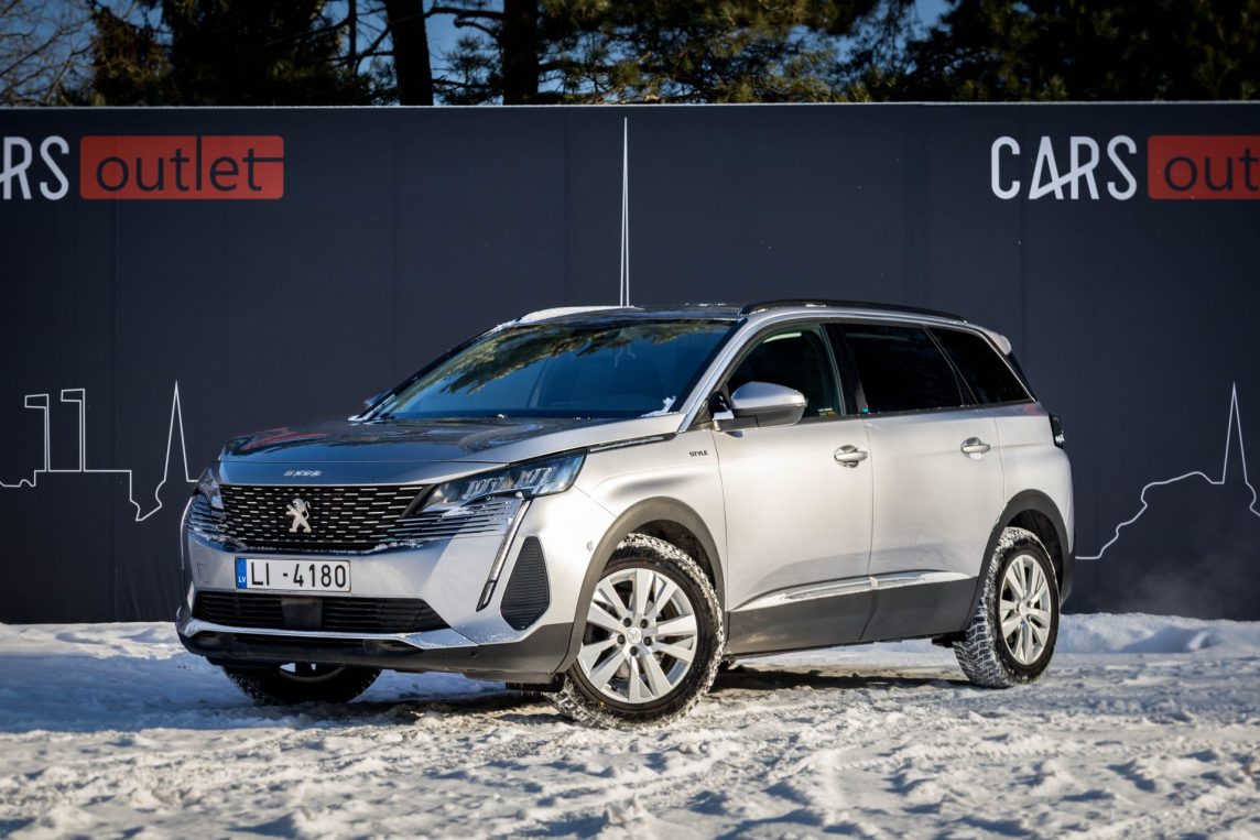 PEUGEOT 5008