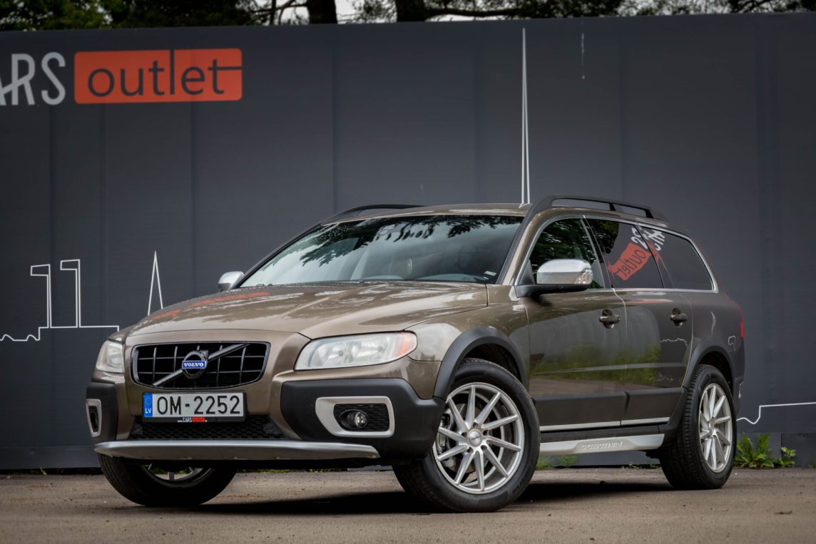 VOLVO XC70