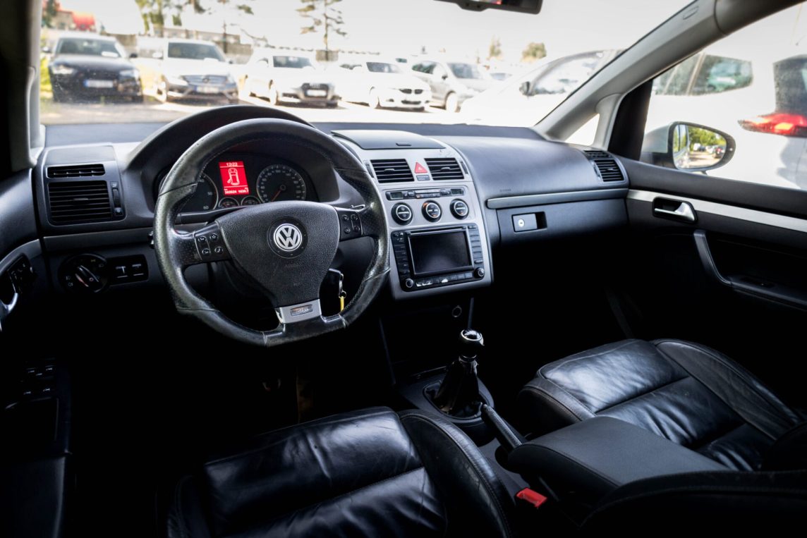 VW TOURAN