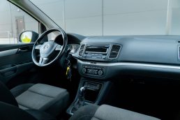 VW SHARAN