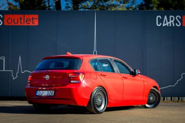 BMW 120