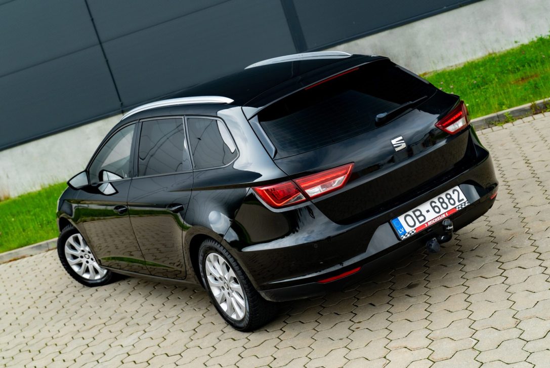 SEAT LEON ST