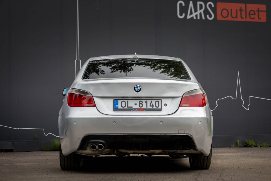 BMW 525