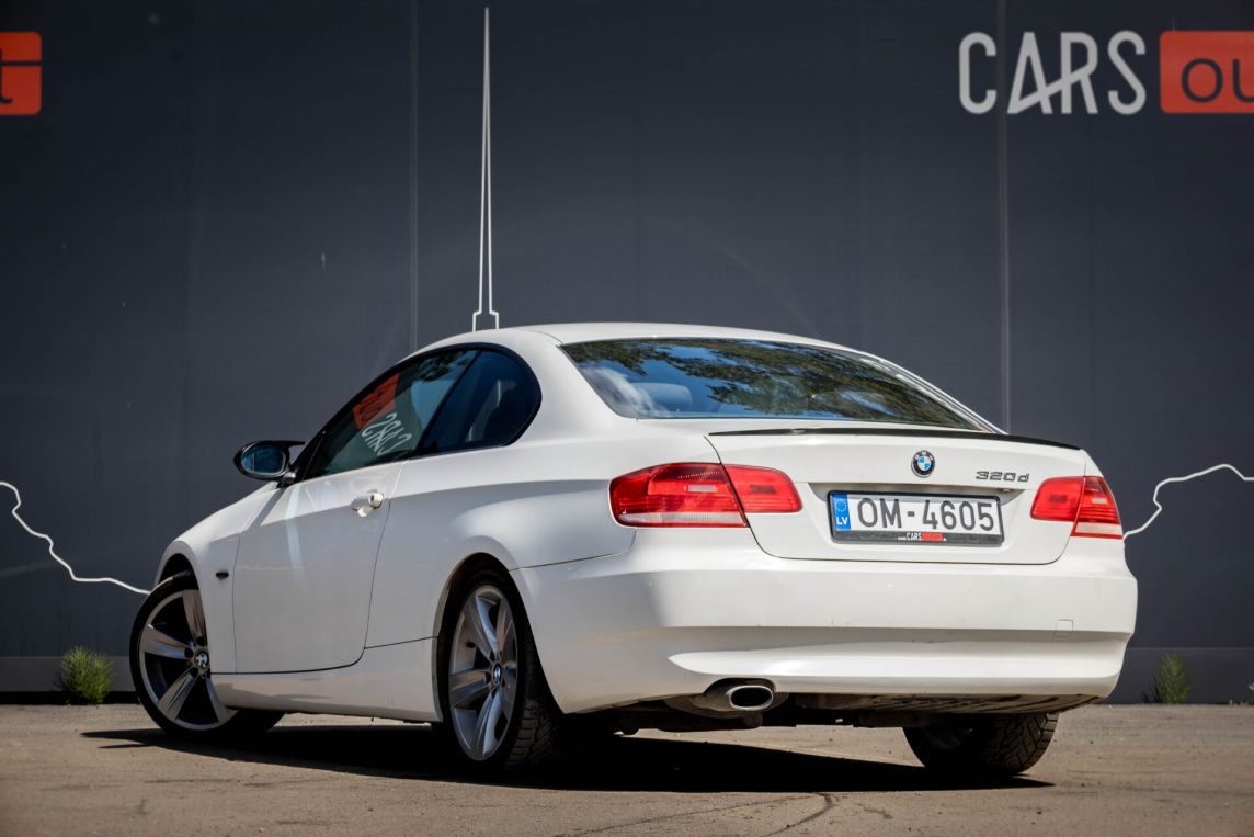 BMW 320