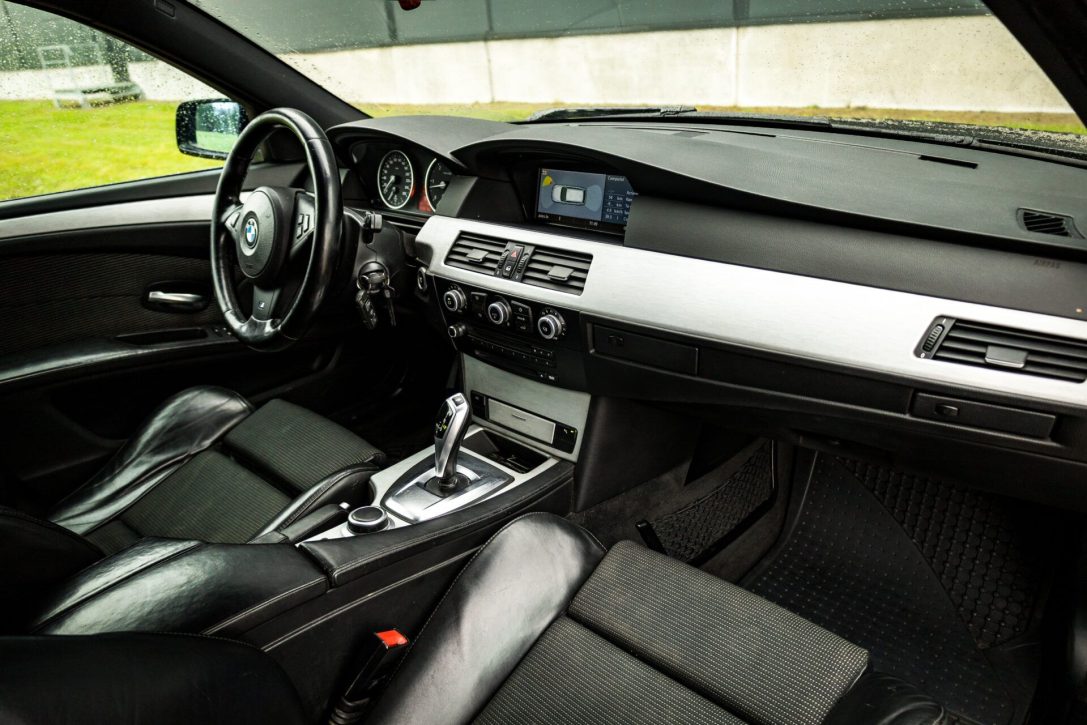 BMW 525