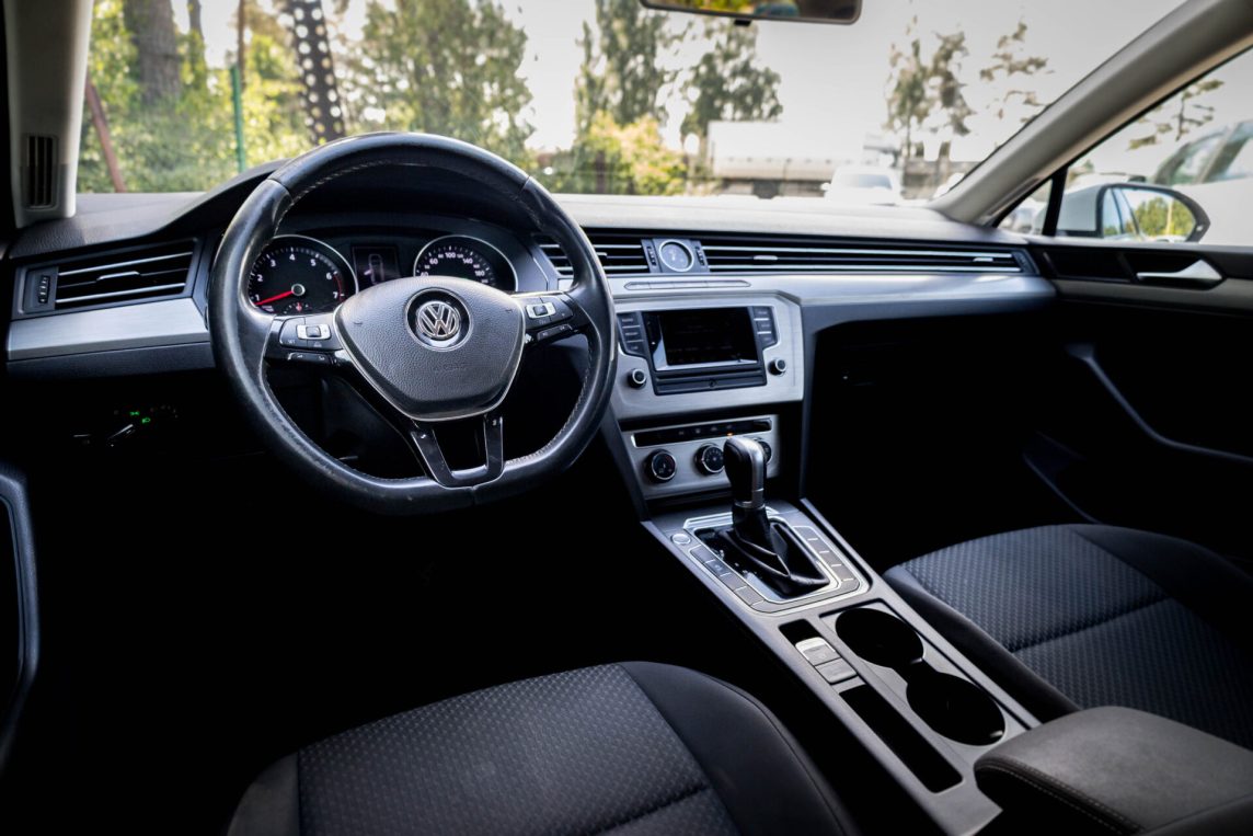 VW PASSAT