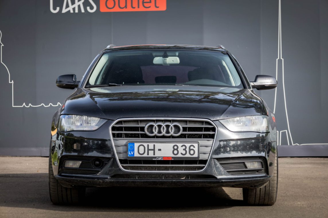AUDI A4 AVANT