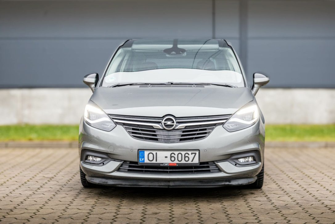 OPEL ZAFIRA TOURER