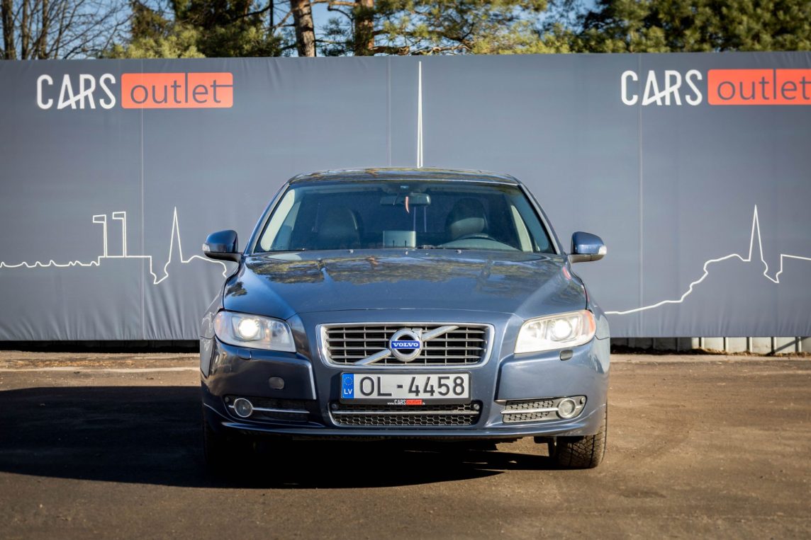 VOLVO S80