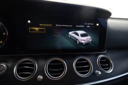 MERCEDES BENZ E220 D