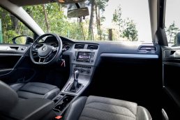 VW GOLF