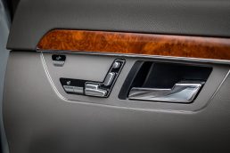 MERCEDES BENZ S320