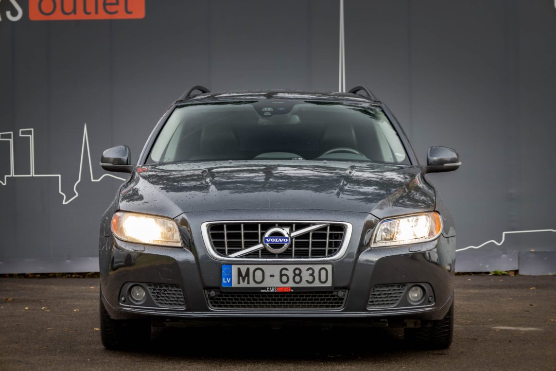 VOLVO V70