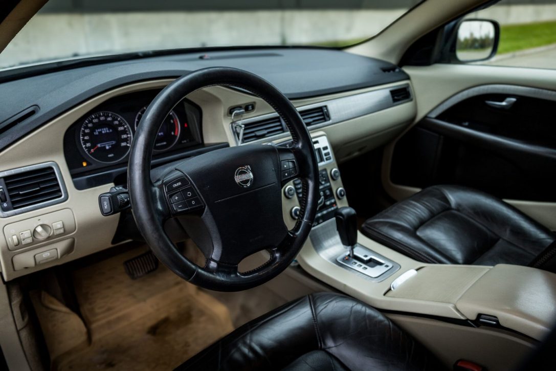 VOLVO XC70