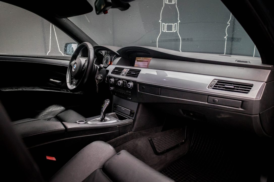 BMW 525