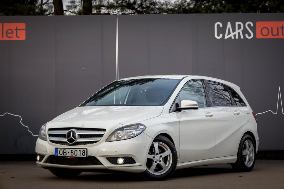 MERCEDES BENZ B 200