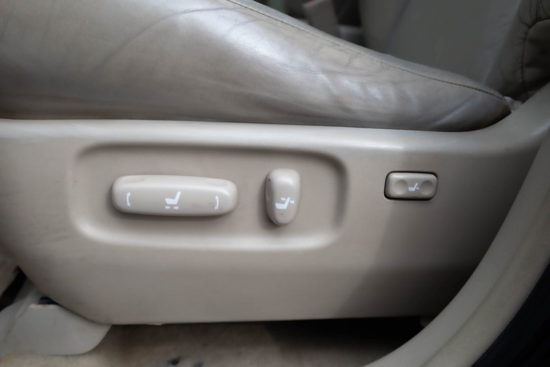 LEXUS RX 330
