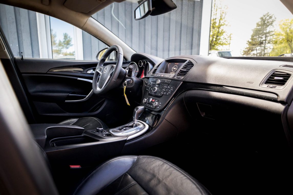 OPEL INSIGNIA