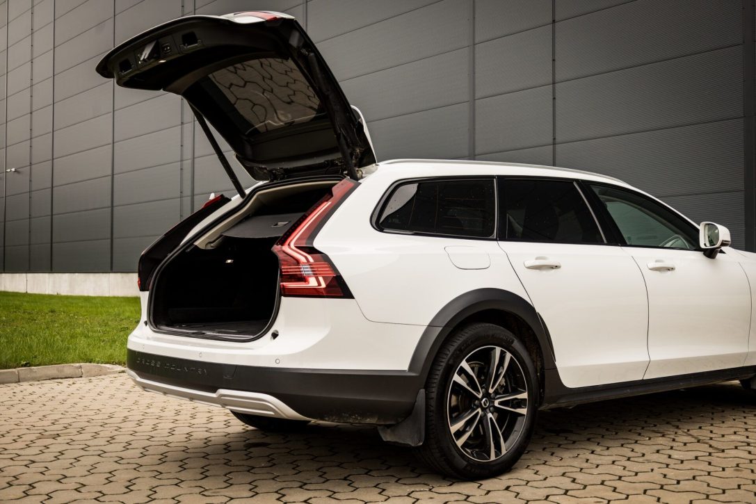 VOLVO V90 CROSS COUNTRY