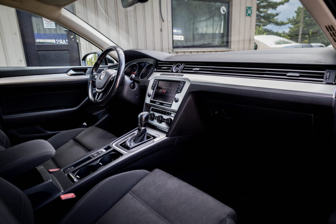 VW PASSAT