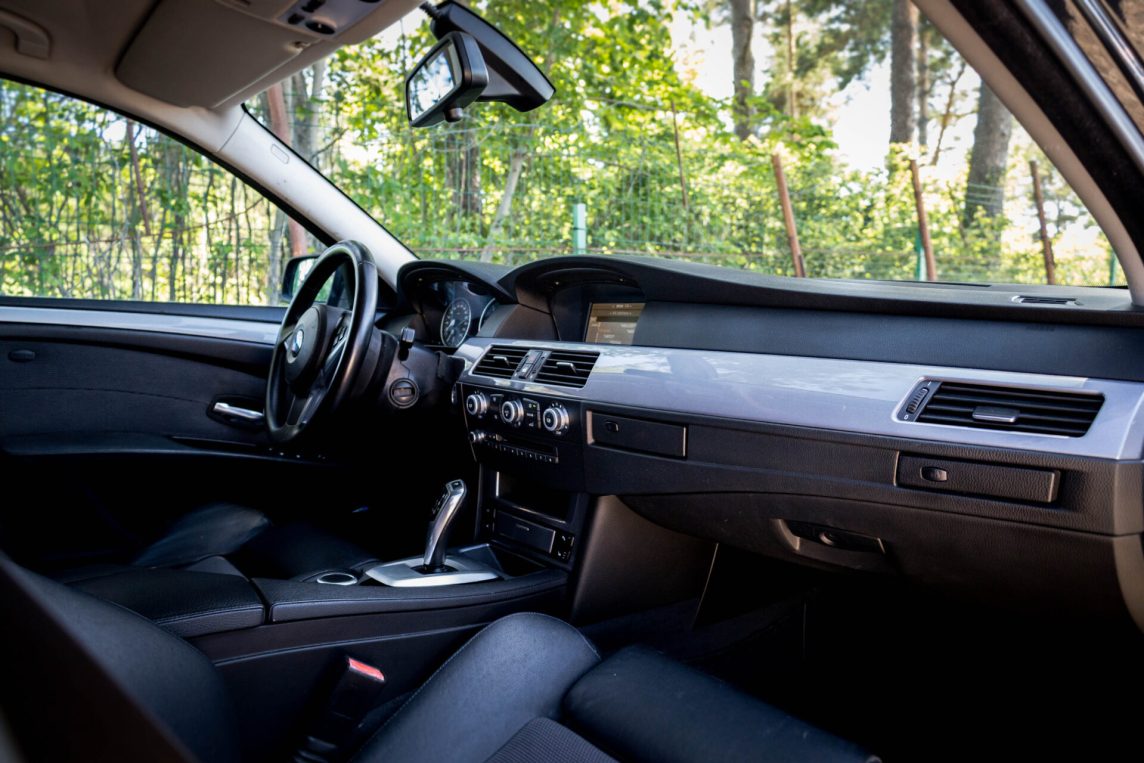 BMW 525