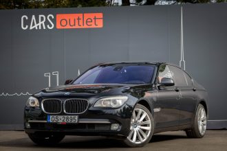 BMW 740