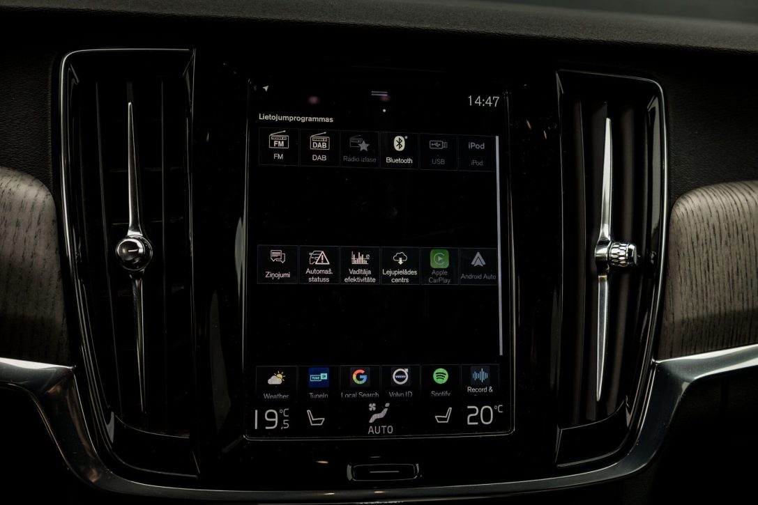 VOLVO V90 CROSS COUNTRY