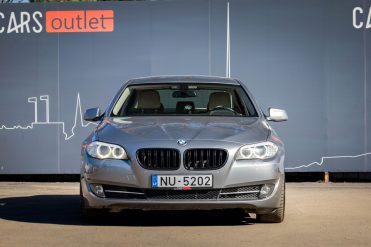 BMW 523