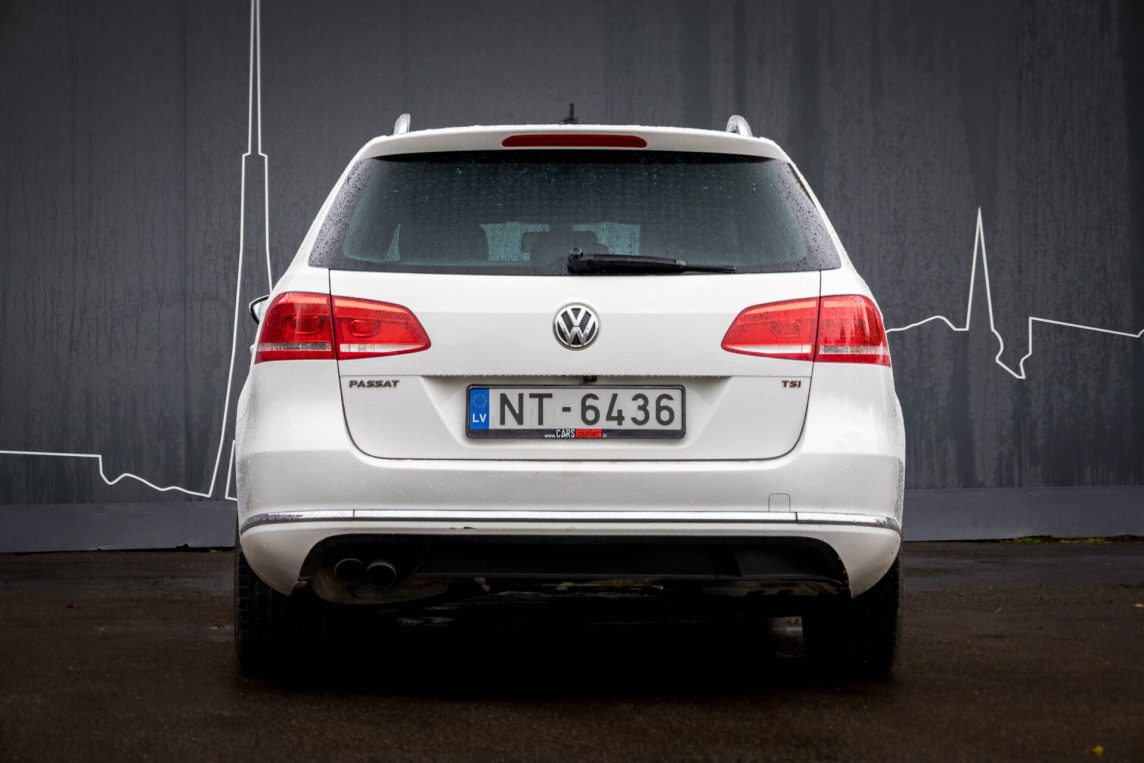VW PASSAT
