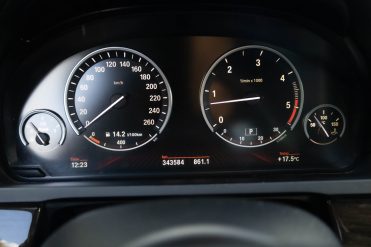 BMW 730