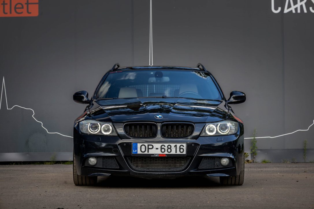 BMW 320