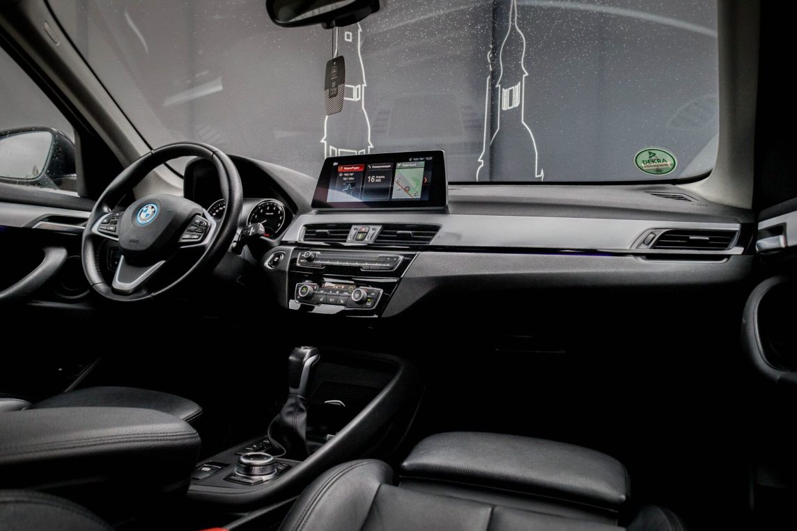 BMW X1 XDRIVE25E