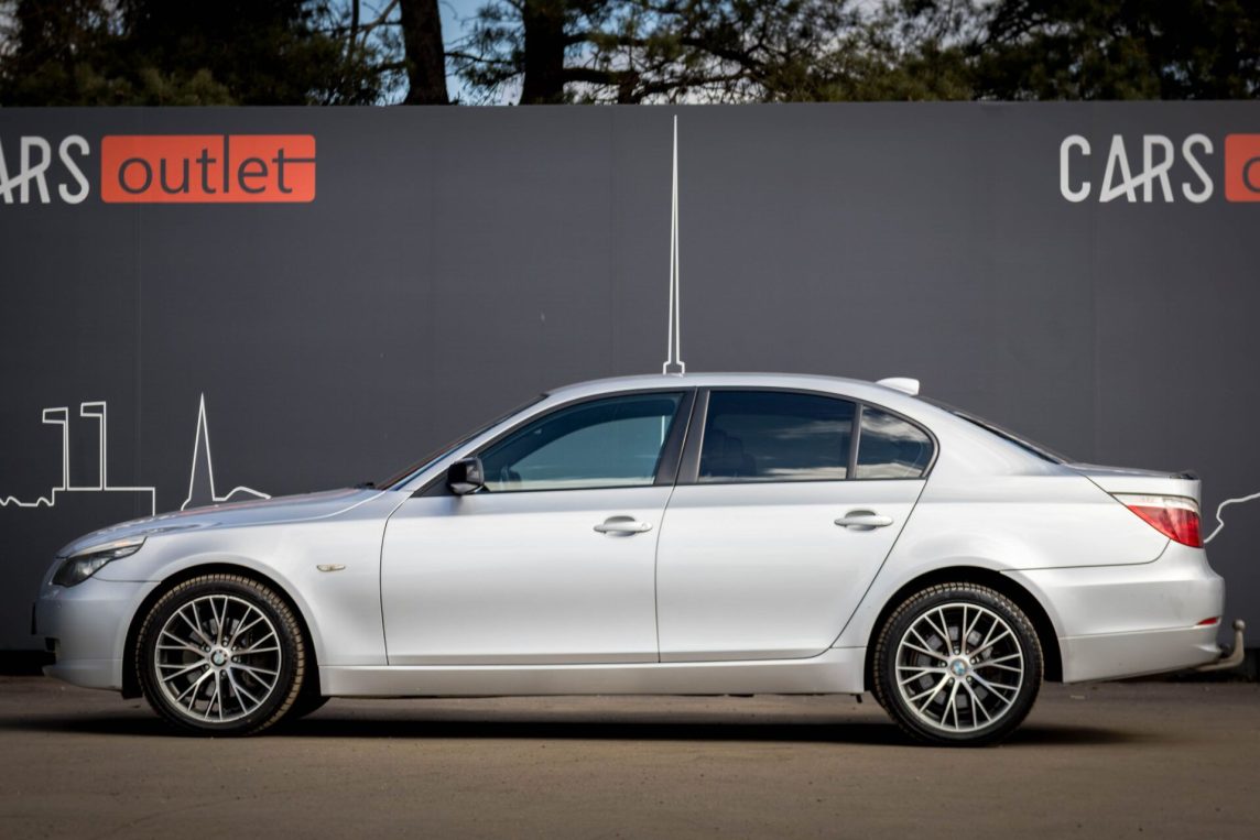BMW 525