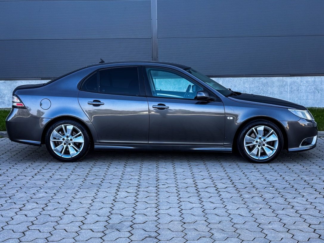 SAAB 9-3