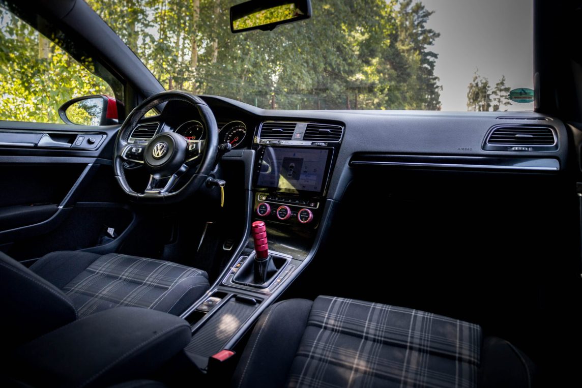 VW GOLF