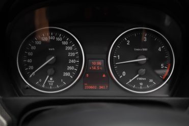 BMW 325