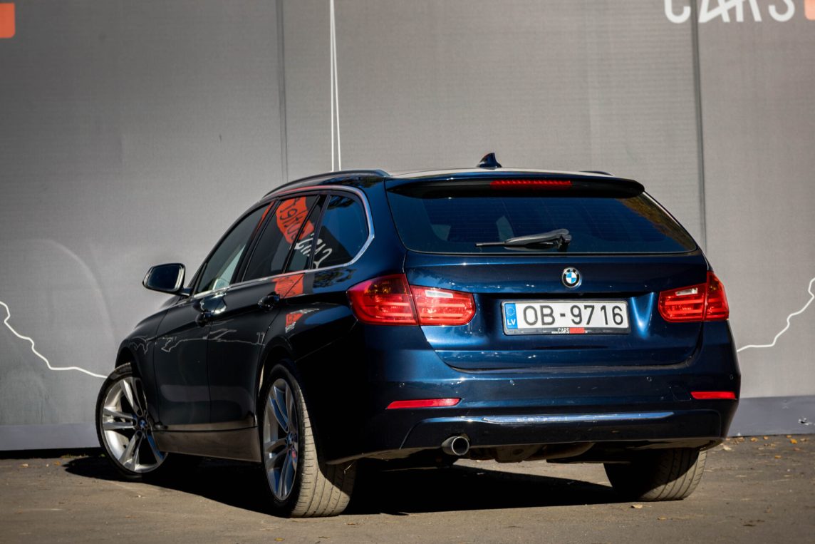 BMW 320