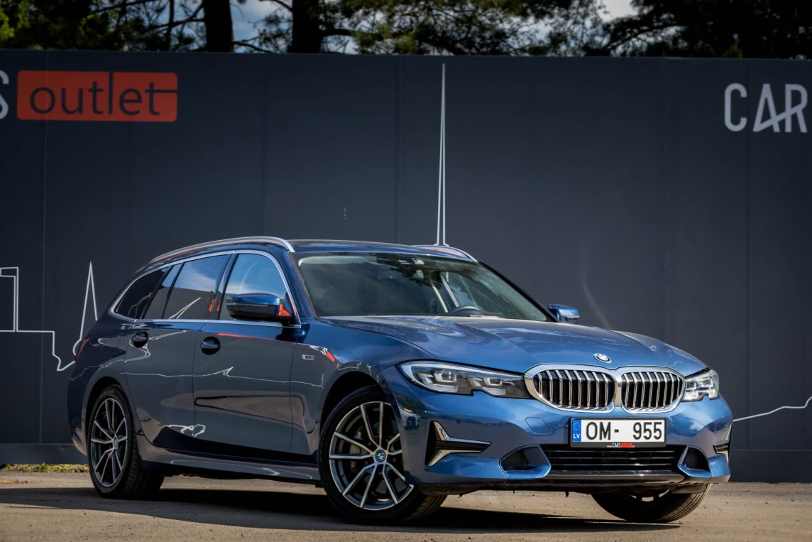 BMW 330E