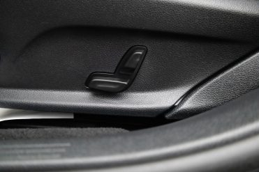 MERCEDES BENZ E 220 D 4MATIC