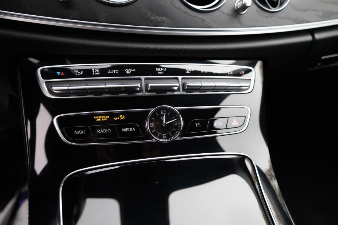 MERCEDES BENZ E 220 D 4MATIC