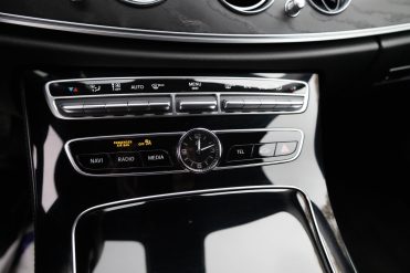MERCEDES BENZ E 220 D 4MATIC